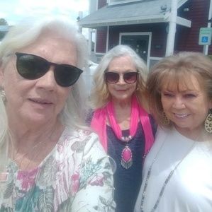 Meet your Posher, Diane